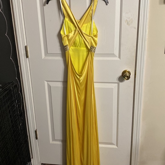 Long party dress. Golden yellow with silver beads - Picture 4 of 6